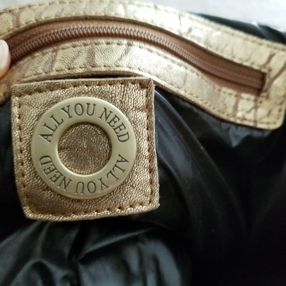 All You Need Comes With Me Large Vintage Gold Leather Boho Bag - Picture 14 of 17